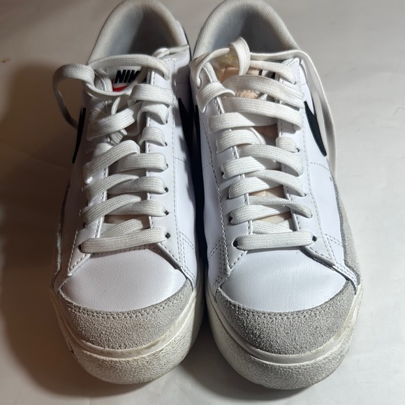 Used Nike low Blazers men’s size 7 shoes - Picture 5 of 5